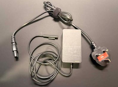 Microsoft Surface 65W Power Supply