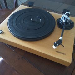 Roberts turntable