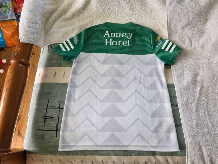 Donegal Gaelic Football Away Jersey 2022 to 2023 Childrens 9 to 10 Years Old GAA