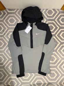 Nike Top