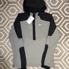 Nike Top