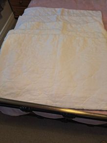 pillow protectors x 5