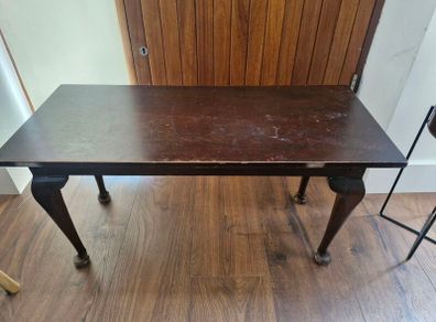 Antique style coffee table