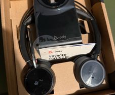 Poly voyager Focus 2 ( brand new)
