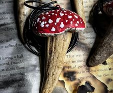 Mushroom Amanita Muscaria Fly Agaric Fungi Deer Antler Talisman Pendant Necklace Decor
