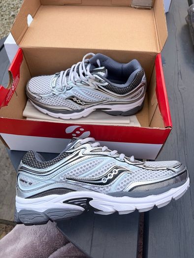saucony progrid omni 9