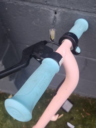 pink ninebot escooter with charger