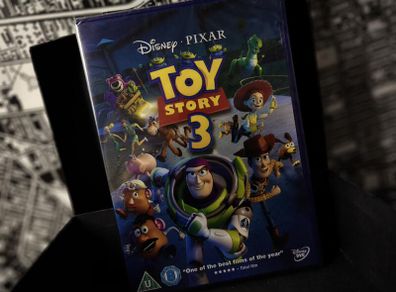 Toy Story 3 ! DVD ! Brand new and Sealed ! 2010 ! Disney ! Pixar !