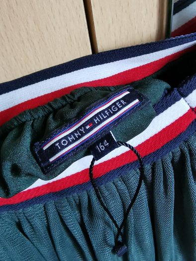 Tommy Hilfiger skirt UK 10-12