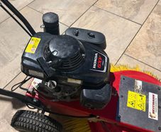Honda heitmann rotating brush cleaner
