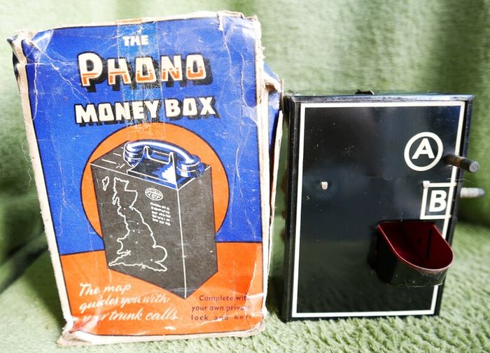 Vintage A B Coin Box