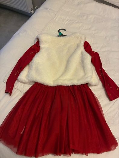 Girls Dress & Gilet Age: 5-6