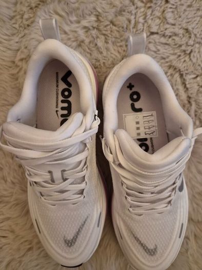 Nike vomero +