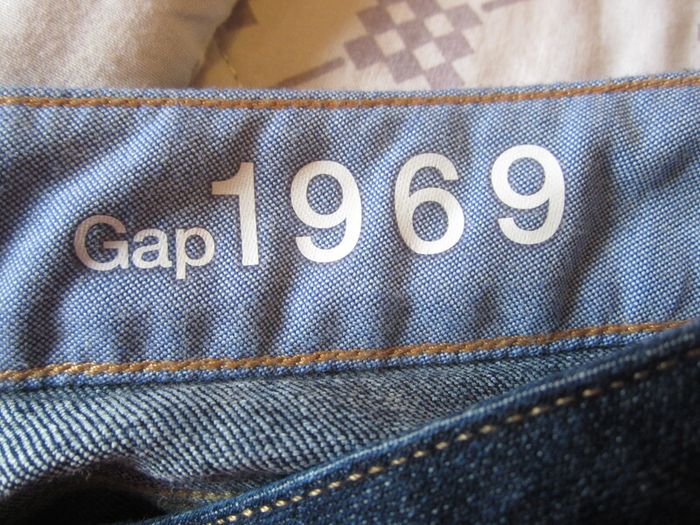 GAP    size  27 ...   30 inch waist