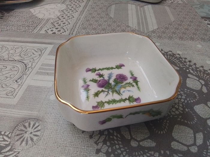 Unbranded pin dish