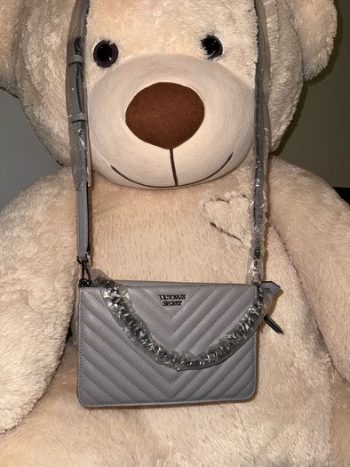 Victorias Secret Cross Body Bag Gray Chevron V-Quilted Studded Purse New