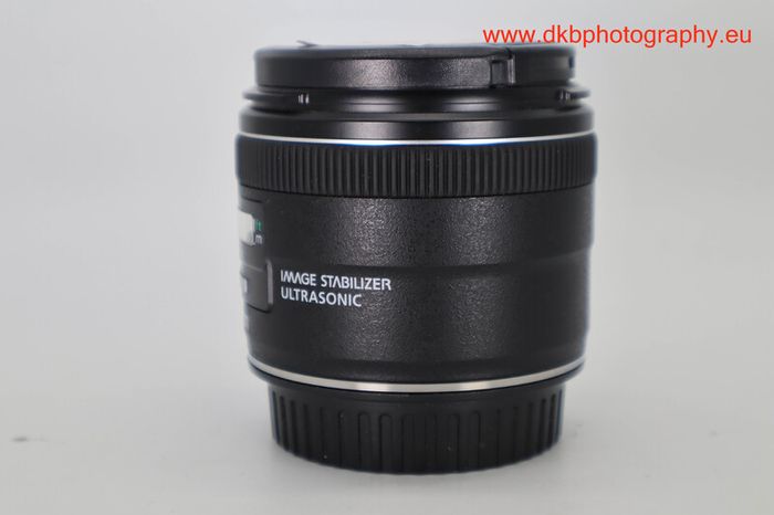Canon Ef 28mm F2.8 Is Usm Lens #091