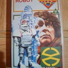 Doctor Who VHS Robot in very good condition