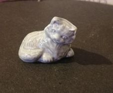 Small Cat Ornament