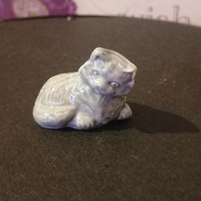 Small Cat Ornament