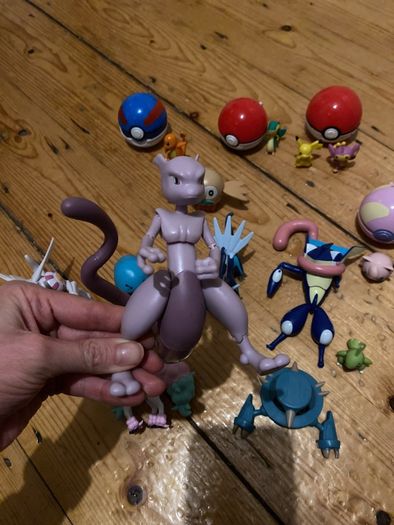 Pokemon toys