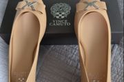 Vince Camuto ballerinas tan size 4