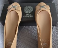 Vince Camuto ballerinas tan size 4