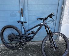 2021 YT Capra AL Mountain Bike