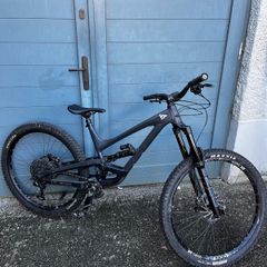 2021 YT Capra AL Mountain Bike