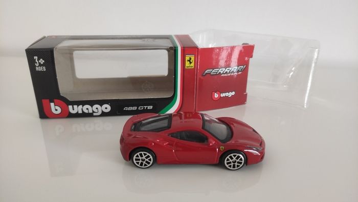 Burago Ferrari 488 GTB, used, mint.