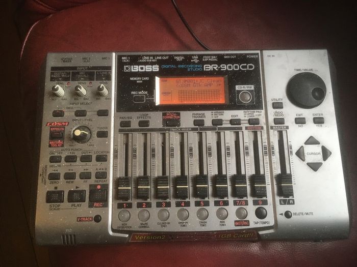 Boss BR900CD (Faulty) Free!!