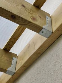 Heavy duty Joist hangers pergola brackets beam shoe