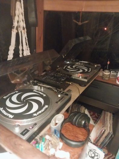 numark vinyl turntable decks