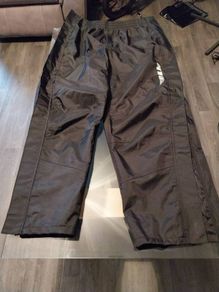 Moterbike rain bottom's