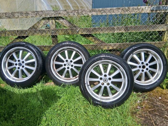 Range Rover L322 20" Alloys & Tyres  Set of 4