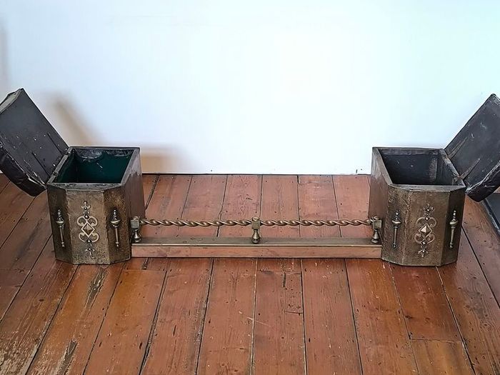 Antique Arts & Crafts Club Fender (c. 1900) adjustable fireplace seats