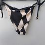 Brand New French Connection Black/White Checkerboard Tie Side Bikini Bottoms in Size UK14. Image 8