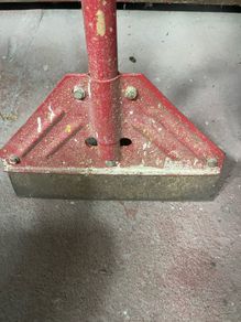Floor scraper