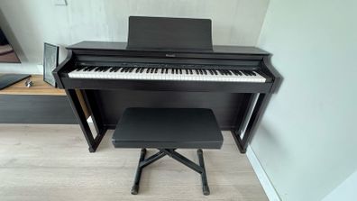 Roland HP302 Digital Piano - 88 Weighted Keys