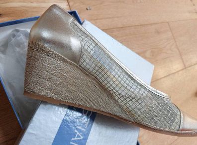 Cristian of Firenze Gold WEDGES
