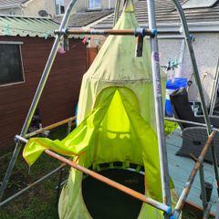 Swing tent