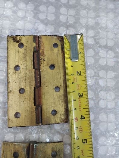Door hinges