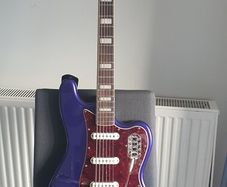 Squier Bass VI (Please read description)