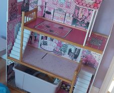 Free doll house