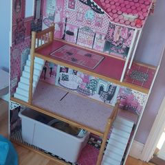 Free doll house