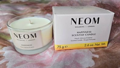 NEOM Wellbeing Happiness Travel Candle 75 g