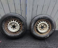 Mercedes Sprinter 2x wheels