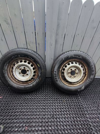 Mercedes Sprinter 2x wheels