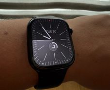 Apple Watch Series 11 46mm Jet Black, Excellent Condition, Box & Original Charger