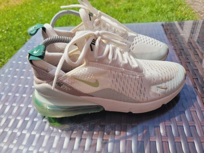 Nike  Air 270